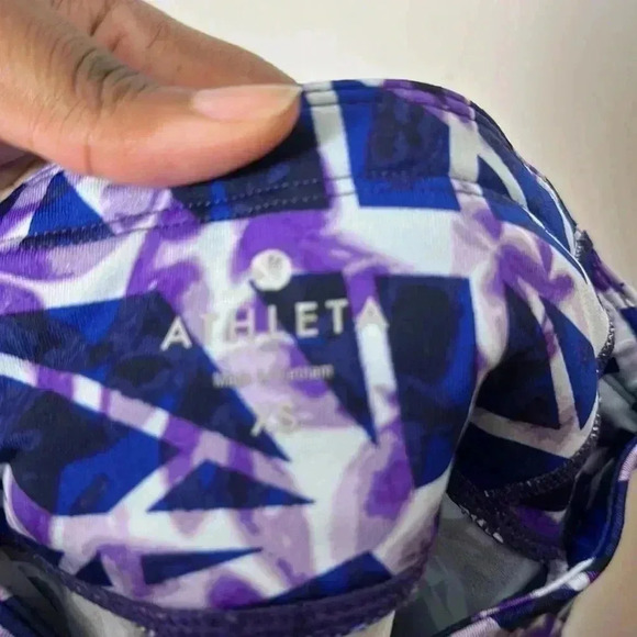 Athleta Floral Geometric Sonar Capri Blue Purple Leggings Womens Size XS - Picture 9 of 15